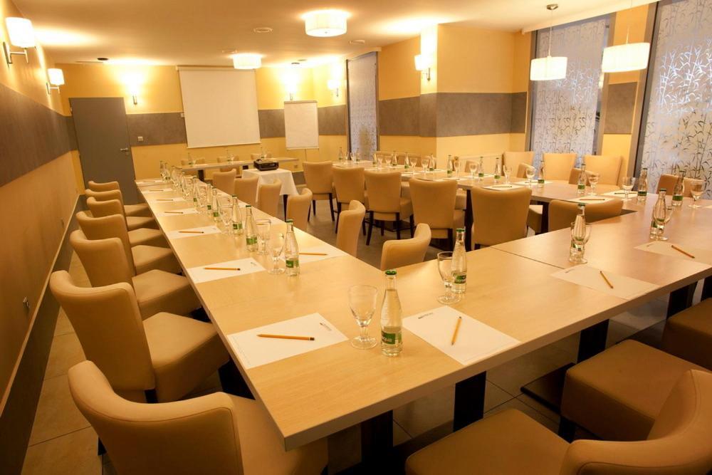 Penzion A Restaurant Barbora Кутна-Гора Экстерьер фото